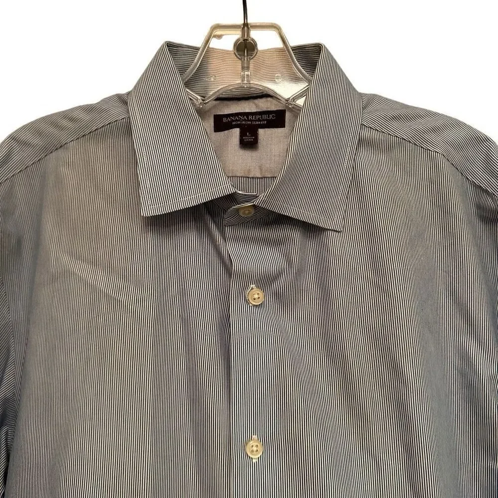 Banana Republic blue stripped dress shirt - size L